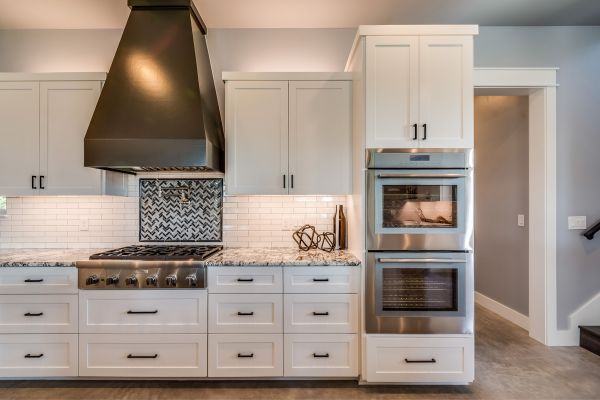 Kitchen Range Hood & Vent Installation and Replacement - Elevare Builders LLC